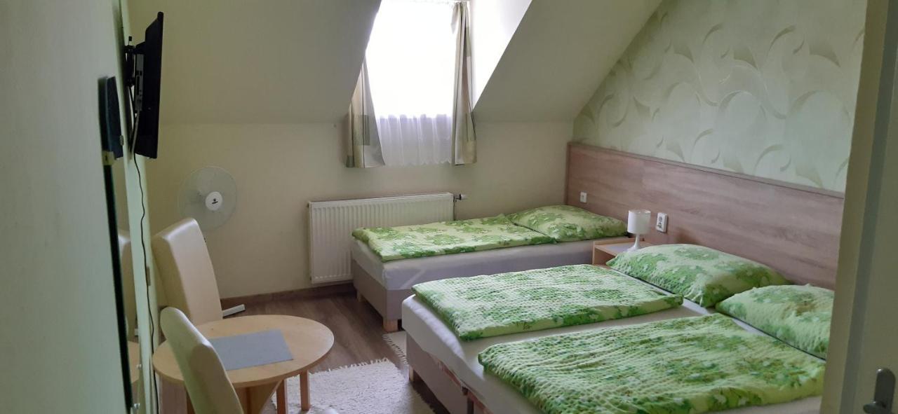 Hotel Hajnalka Vendeghaz Bük Zewnętrze zdjęcie