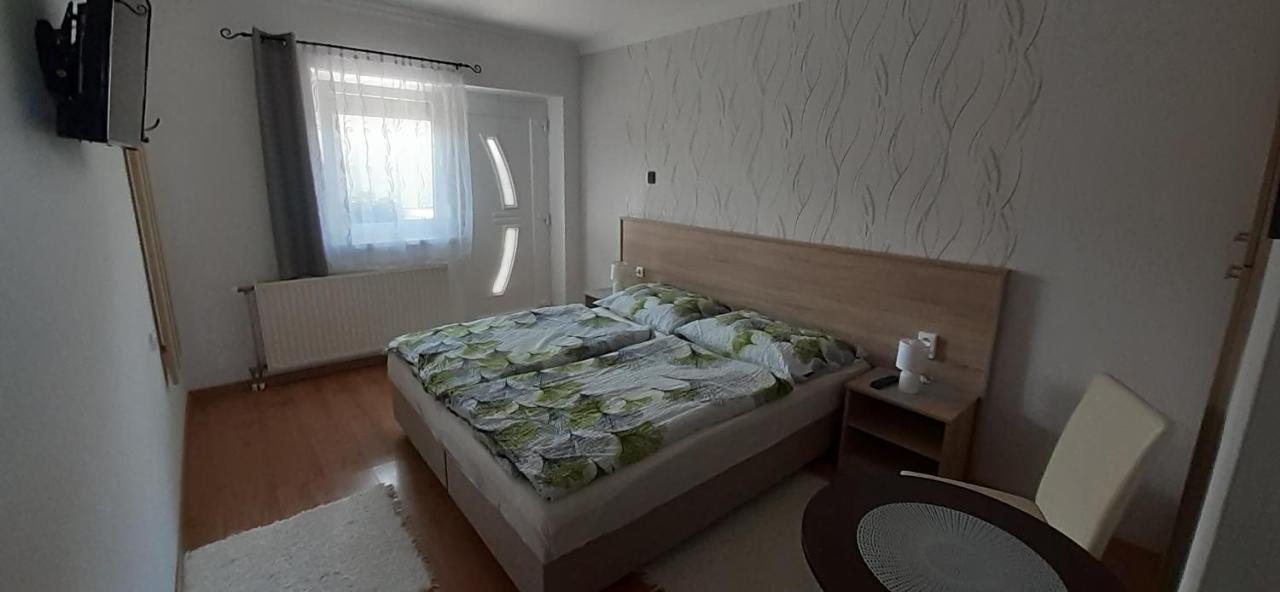 Hotel Hajnalka Vendeghaz Bük Zewnętrze zdjęcie